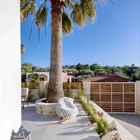 Serenity Garden Retreat Apartment Prines (Rethymno)