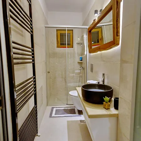 Serenity Garden Retreat *